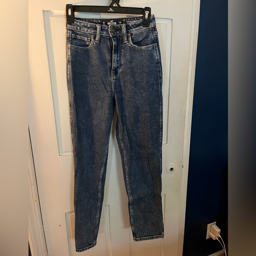 Hollister Dark Blue High-Rise Jeans